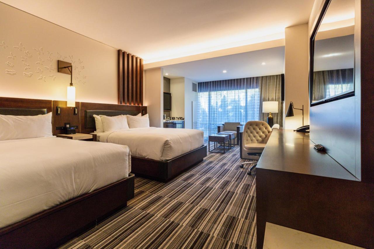 Monarch Casino Resort Spa ブラックホーク エクステリア 写真