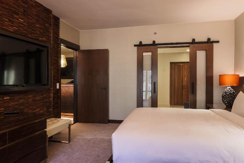 Monarch Casino Resort Spa ブラックホーク エクステリア 写真