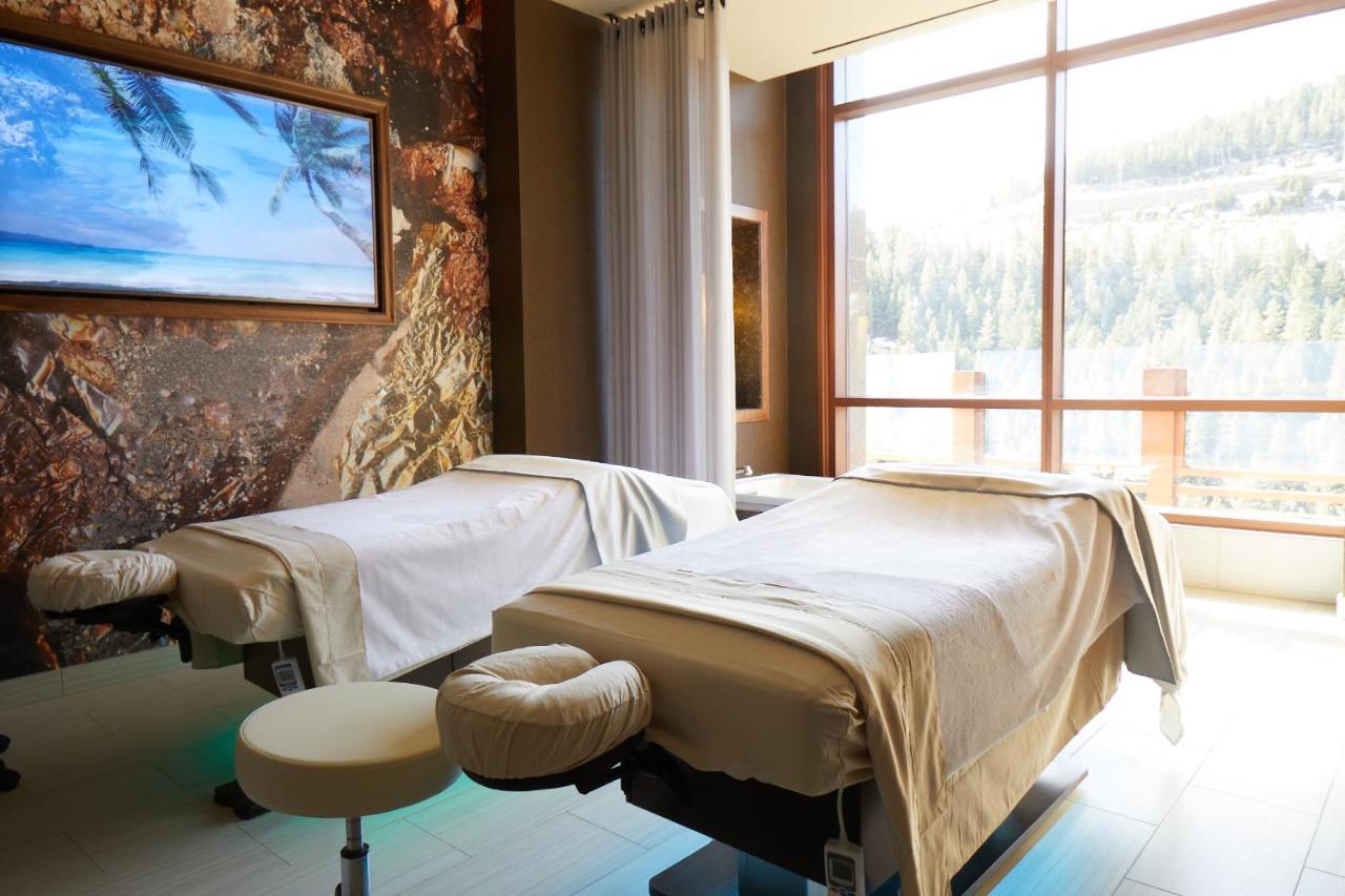Monarch Casino Resort Spa ブラックホーク エクステリア 写真
